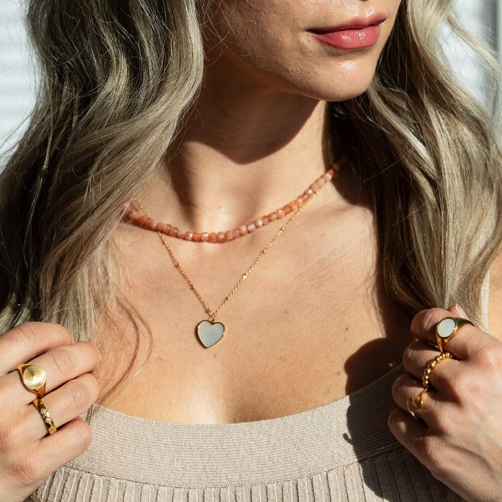 Heart Necklace Pearl Heart Pendant Gold Waterproof Beaded Chain Mother of Pearl
